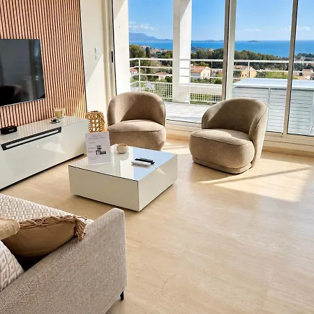 Vue Panoramique, Terrasse, Calme & Parking *