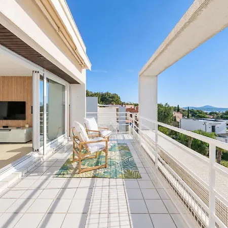 Apartment Vue Panoramique, Terrasse, Calme & Parking Bandol