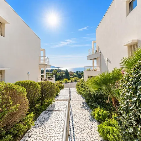 Apartment Vue Panoramique, Terrasse, Calme & Parking Bandol